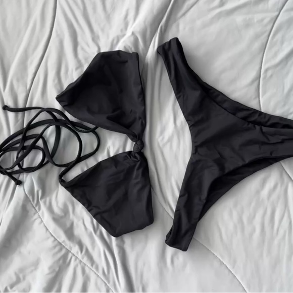 Classic Black Bikini Set - Picture 1 of 1